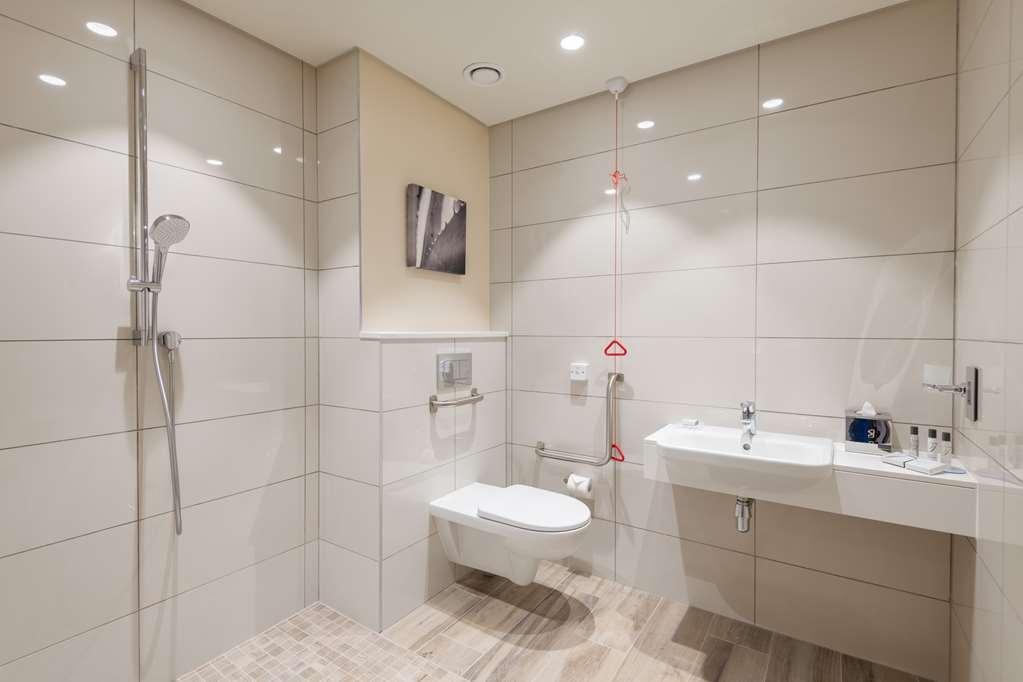 Hilton Garden Inn Windhoek Room photo