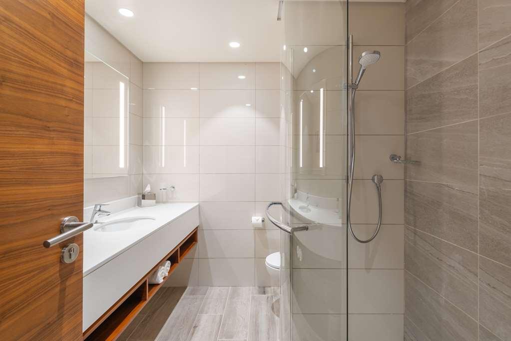 Hilton Garden Inn Windhoek Room photo
