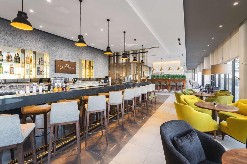 Hilton Garden Inn Windhoek Restaurant photo